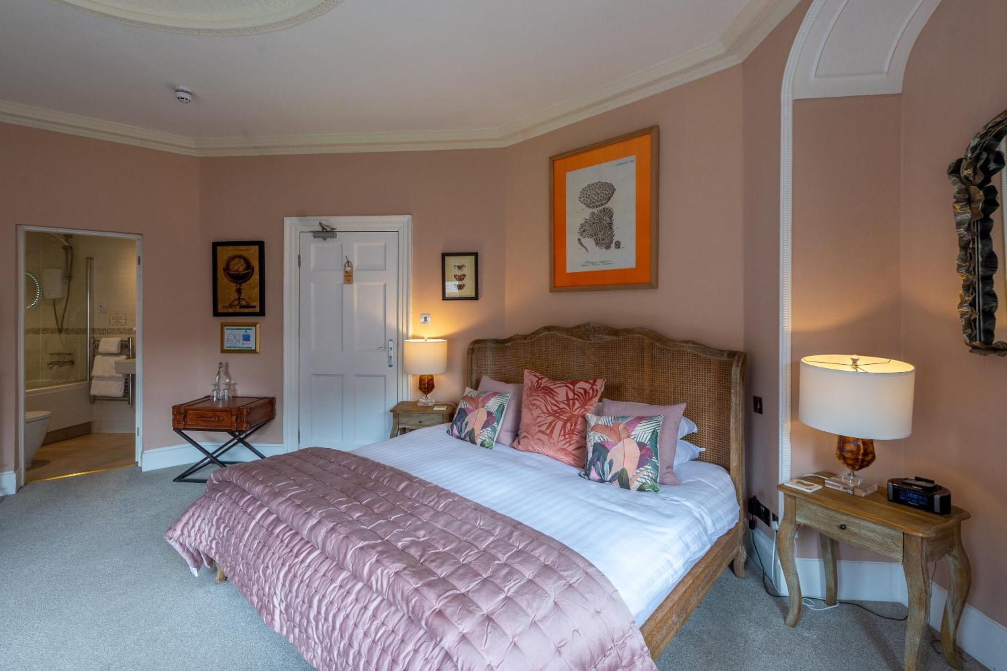 Bed and Breakfast Darwin'S Townhouse à Shrewsbury Chambre photo A bedroom at the hotel