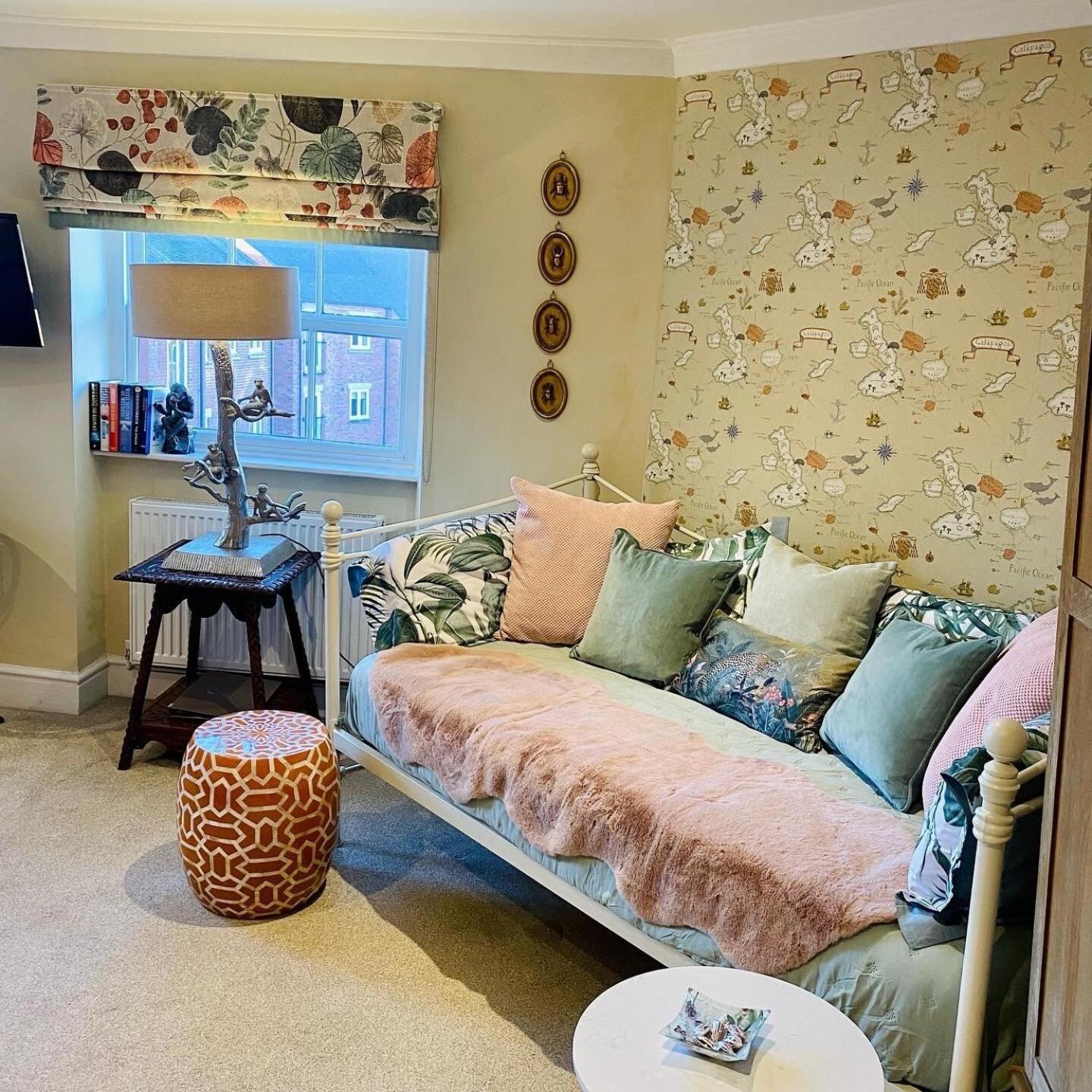 Bed and Breakfast Darwin'S Townhouse à Shrewsbury Chambre photo A daybed